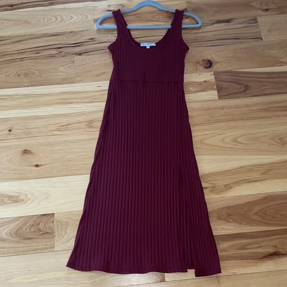 Ribbed Midi Dress - Picture 2 of 5